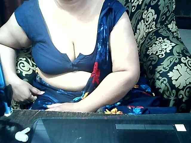Indianbhabhimilf40 webcam