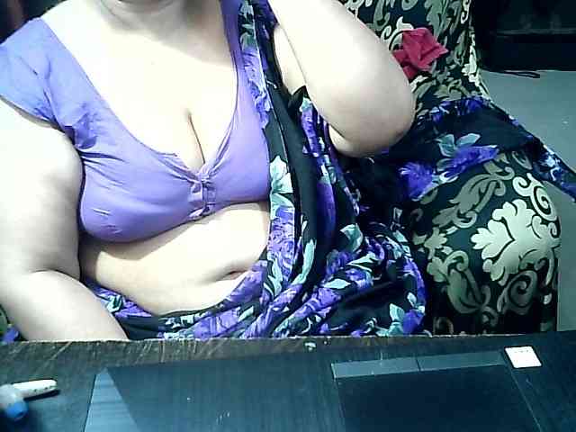Indianbhabhimilf40 webcam