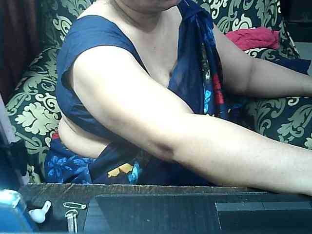 Indianbhabhimilf40 webcam