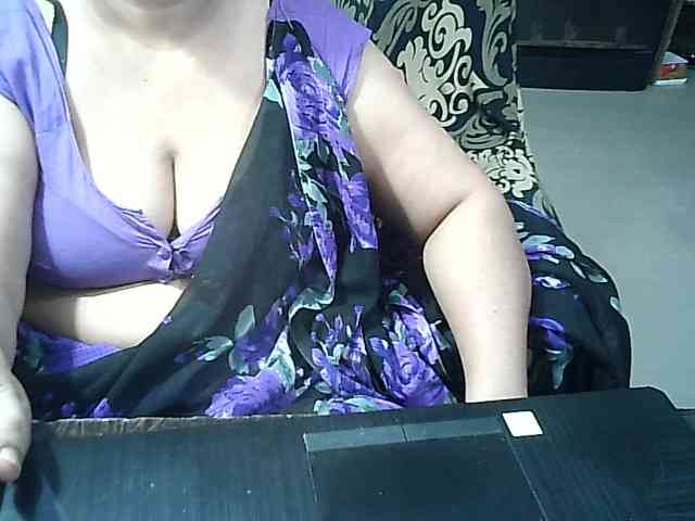 Indianbhabhimilf40 webcam