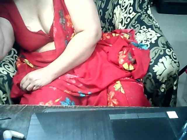 Indianbhabhimilf40 webcam
