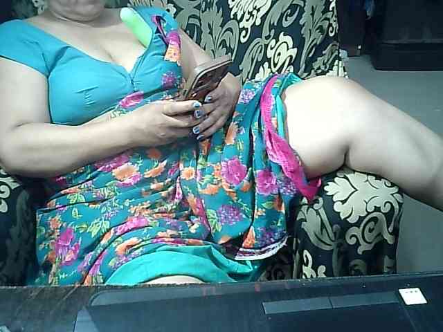 Indianbhabhimilf40 webcam