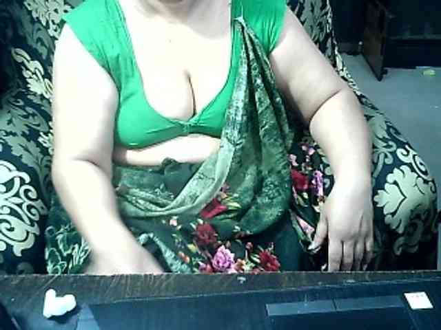 Indianbhabhimilf40 webcam