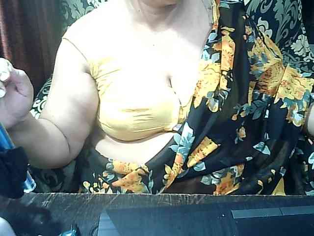 Indianbhabhimilf40 webcam