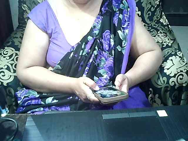 Indianbhabhimilf40 webcam