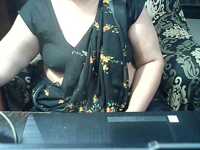 Indianbhabhimilf40 webcam