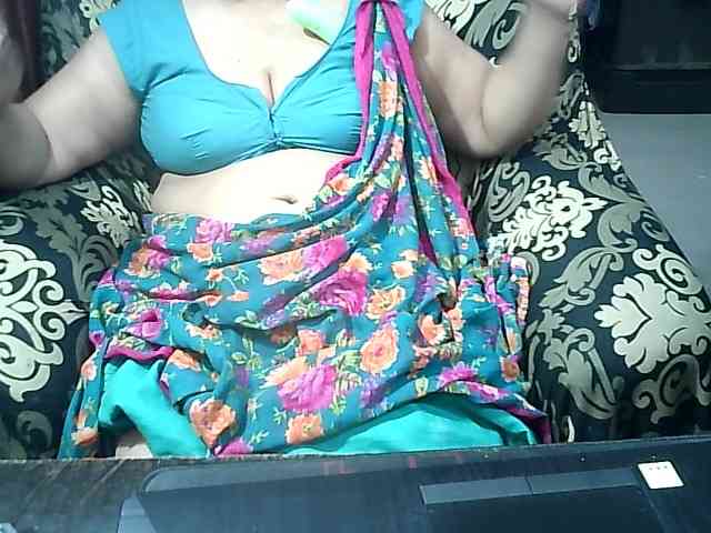 Indianbhabhimilf40 webcam