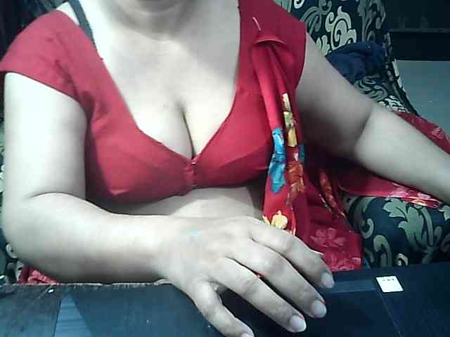 Indianbhabhimilf40 webcam