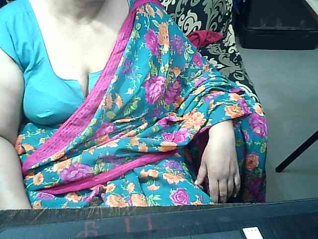 Indianbhabhimilf40 webcam