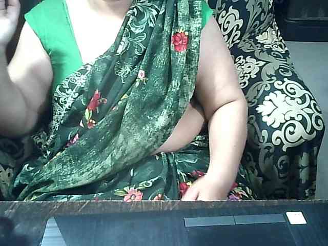 Indianbhabhimilf40 webcam