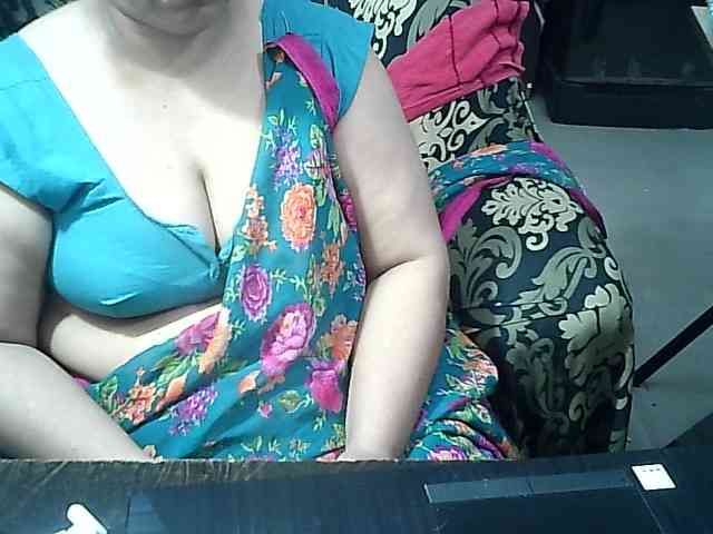 Indianbhabhimilf40 webcam
