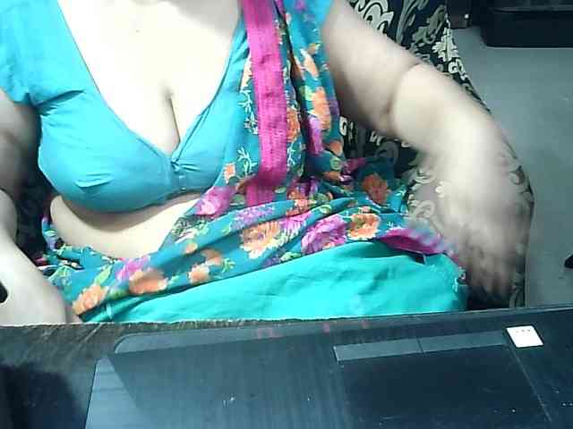 Indianbhabhimilf40 webcam