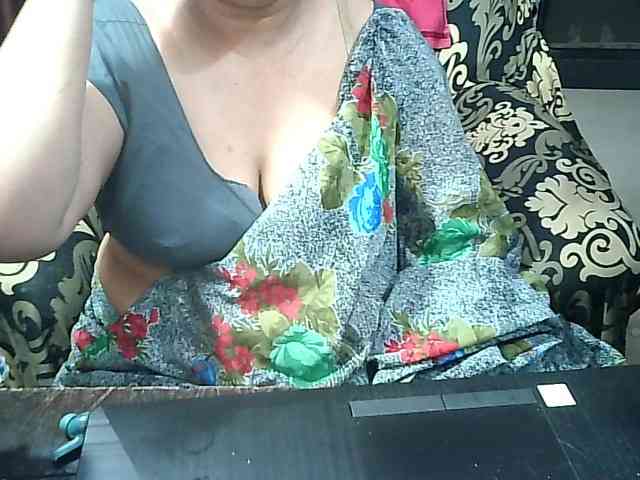 Indianbhabhimilf40 webcam