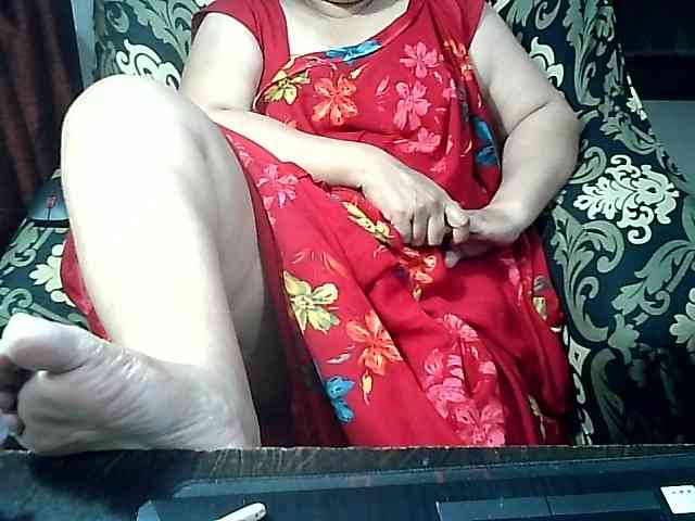 Indianbhabhimilf40 webcam