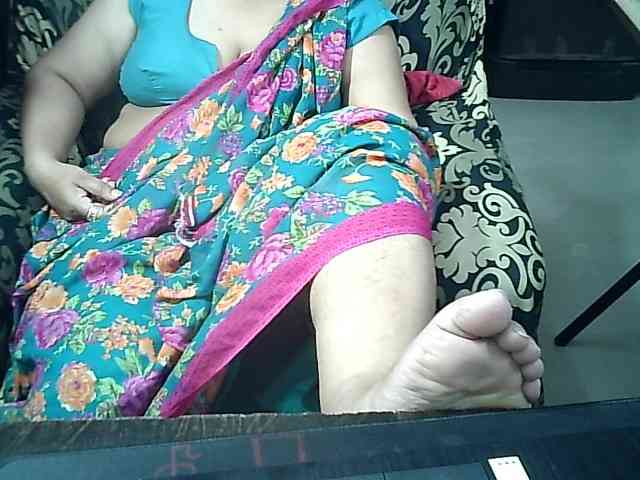 Indianbhabhimilf40 webcam