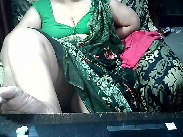 Indianbhabhimilf40 webcam