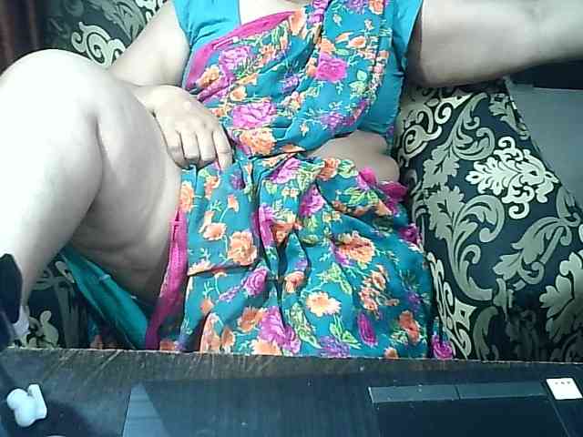Indianbhabhimilf40 webcam