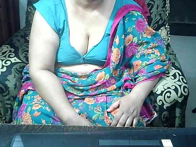 Indianbhabhimilf40 webcam