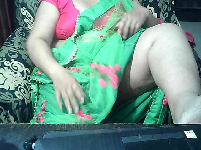 Indianbhabhimilf40 webcam