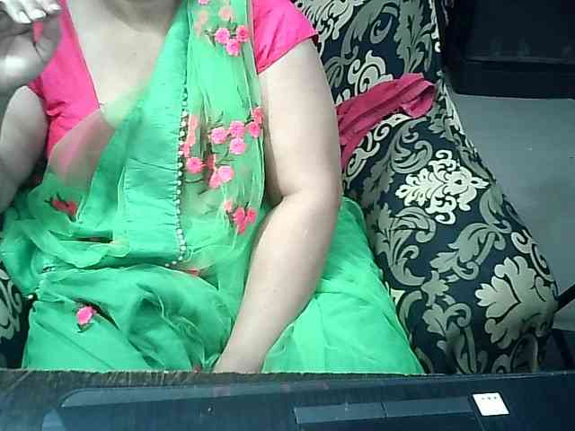 Indianbhabhimilf40 webcam