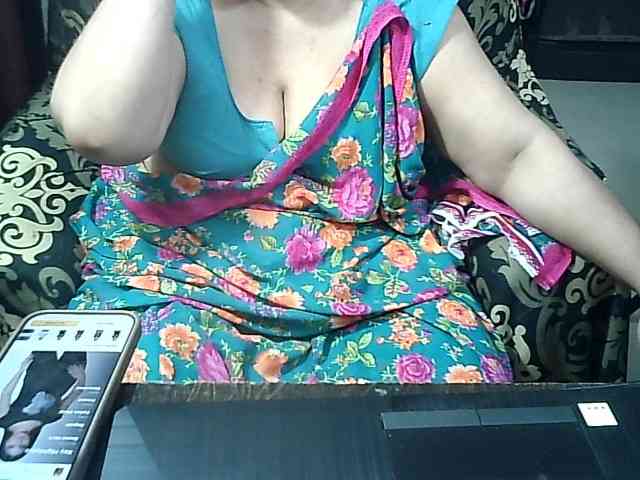 Indianbhabhimilf40 webcam