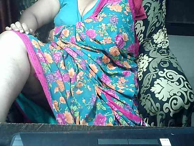 Indianbhabhimilf40 webcam