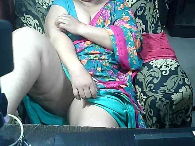 Indianbhabhimilf40 webcam