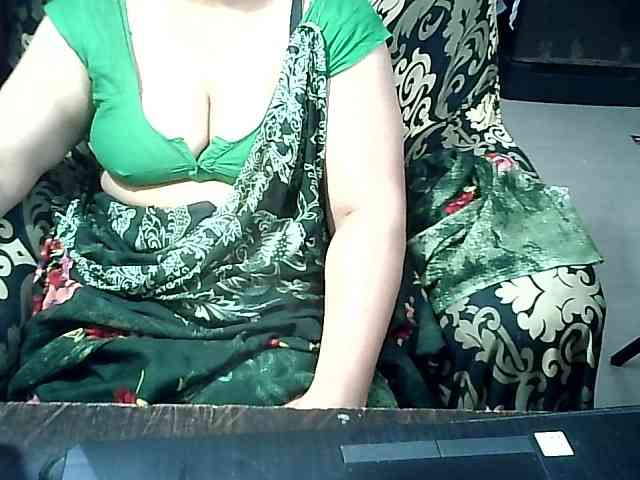Indianbhabhimilf40 webcam