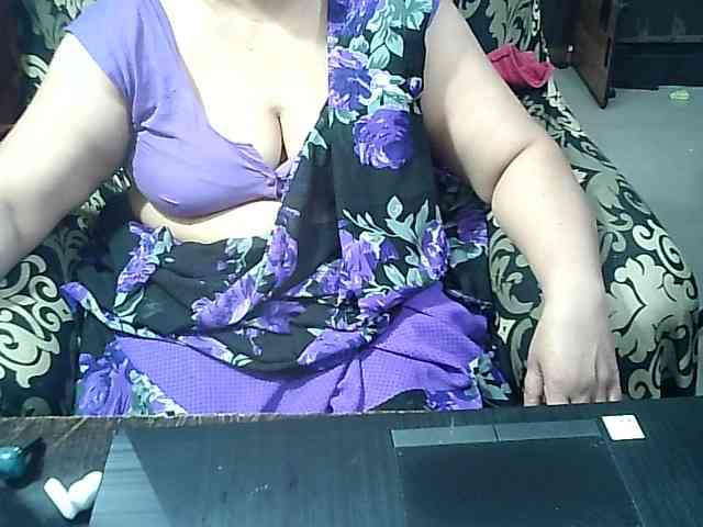 Indianbhabhimilf40 webcam