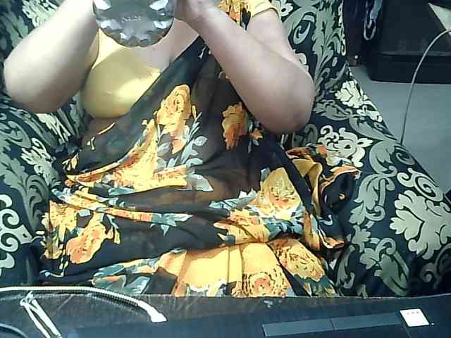 Indianbhabhimilf40 webcam