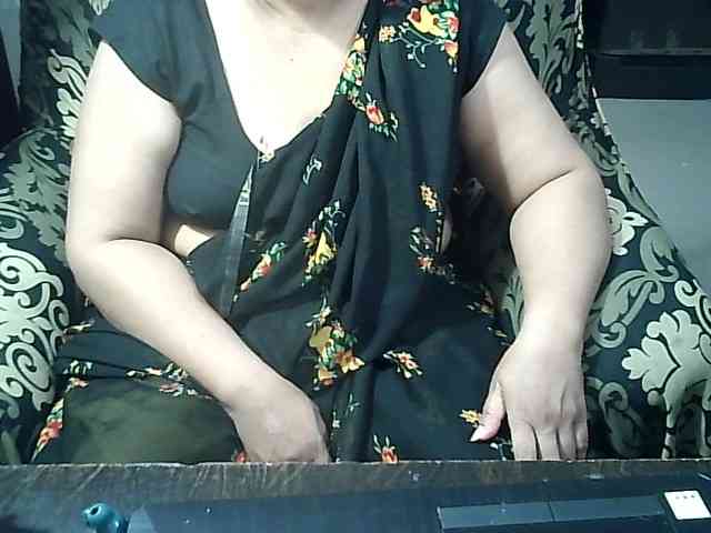 Indianbhabhimilf40 webcam