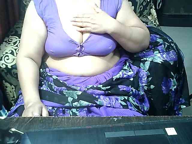 Indianbhabhimilf40 webcam