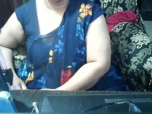 Indianbhabhimilf40 webcam