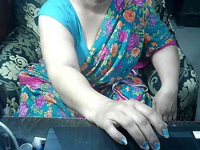 Indianbhabhimilf40 webcam