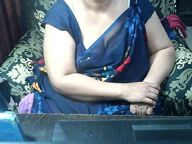 Indianbhabhimilf40 webcam