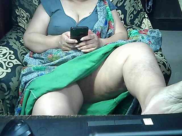 Indianbhabhimilf40 webcam
