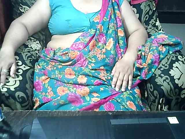 Indianbhabhimilf40 webcam