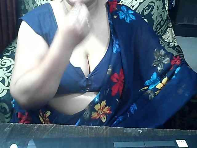 Indianbhabhimilf40 webcam