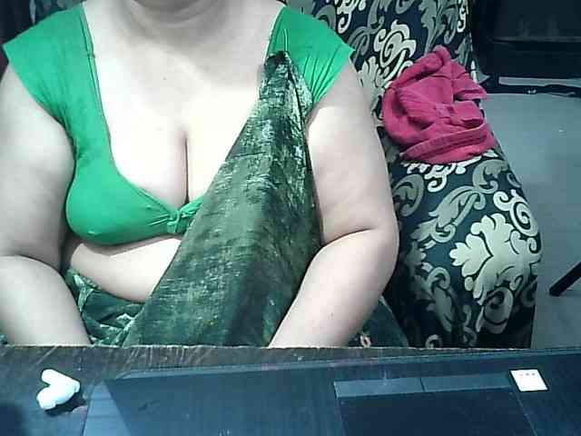 Indianbhabhimilf40 webcam