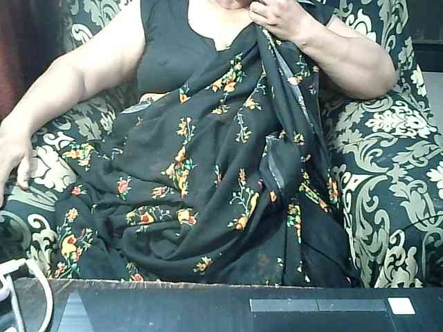 Indianbhabhimilf40 webcam