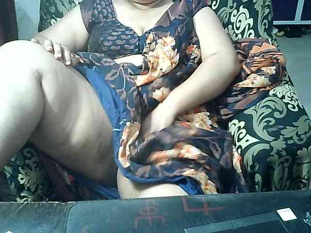 Model: Indianbhabhimilf40