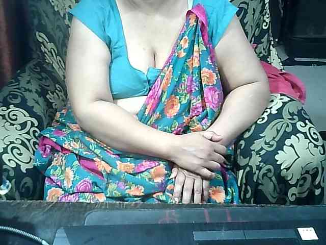Indianbhabhimilf40 webcam