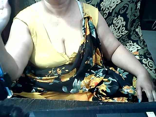 Indianbhabhimilf40 webcam