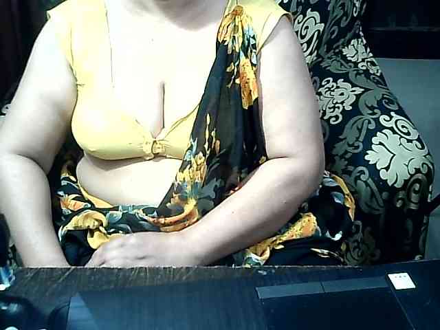 Indianbhabhimilf40 webcam