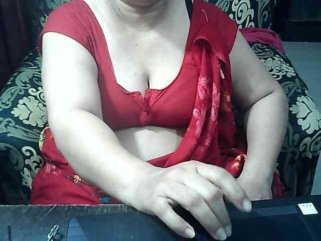Indianbhabhimilf40 webcam