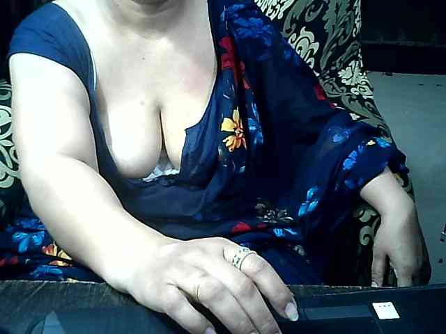 Indianbhabhimilf40 webcam