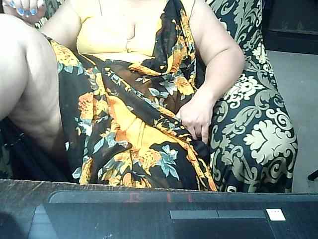 Indianbhabhimilf40 webcam