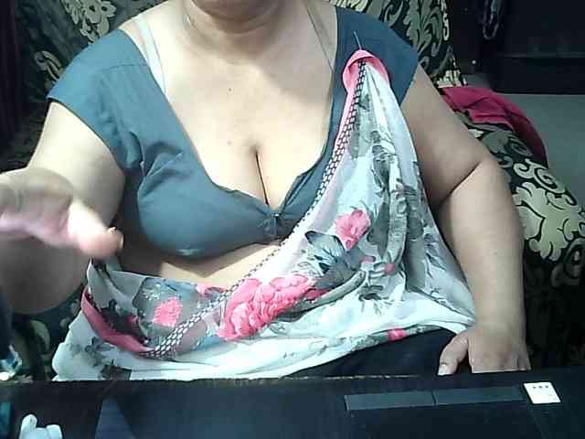 Indianbhabhimilf40 webcam