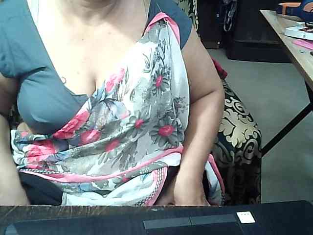 Indianbhabhimilf40 webcam