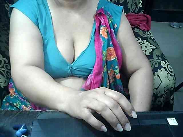 Indianbhabhimilf40 webcam